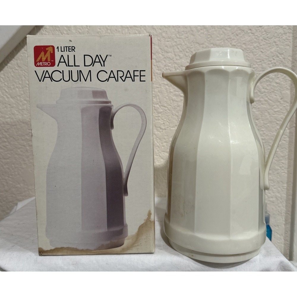 Vintage‎ Carafe~Pitcher~White Plastic~Coffee~Tea~Insulated Thermos~1980s